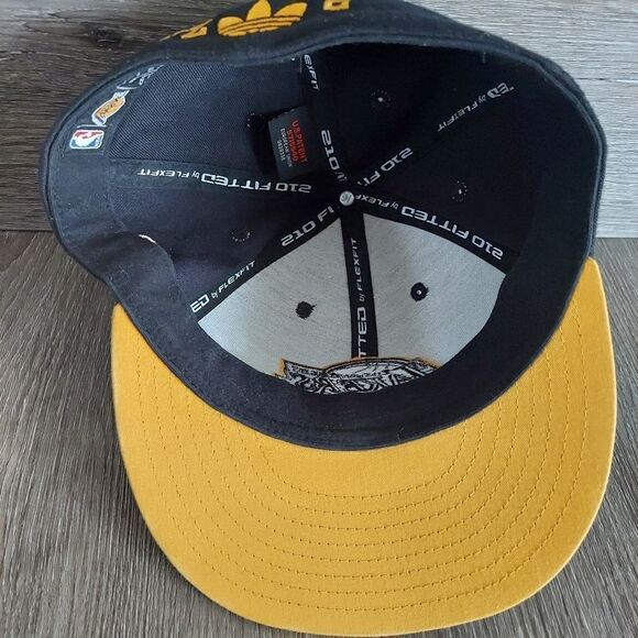 Adidas Los Angeles Lakers 210 Fitted Flex Hat 7 1/4 to 7 5/8 NBA Black - Picture 6 of 7